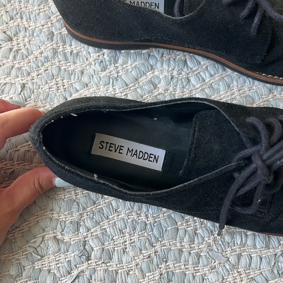 Black Suede Gold Studded Steve Madden Flats - Picture 2 of 4